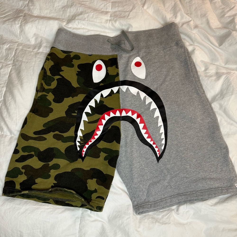 A Bathing ape shorts